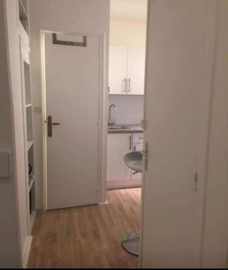Studio de 35m2 à 5 minutes de la Gare de Lyon Parigi Esterno foto
